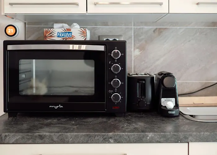 Apartment Waves N Pools Navodari