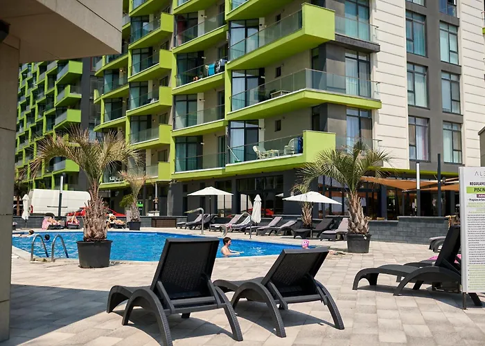 Apartment Waves N Pools *