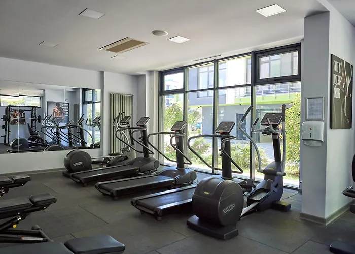 Waves N Pools Navodari